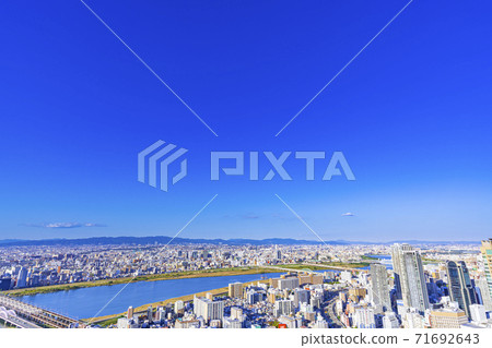 大阪北城市風光 71692643