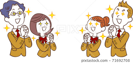 男女學生在米色制服面對面祈禱 71692708