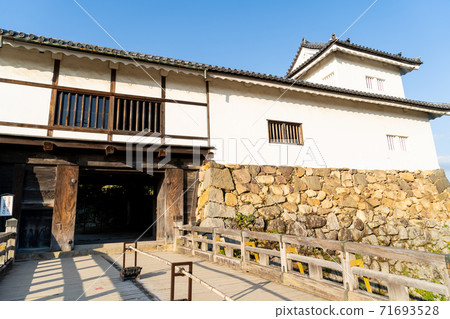 [滋賀縣]彥根城秋天 71693528