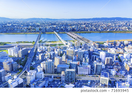 Osaka Kita Cityscape 71693945