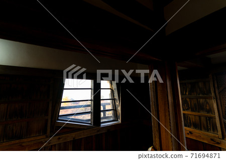 [滋賀縣]彥根城秋天 71694871