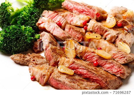 sirloin steak sirloin steak 71696287