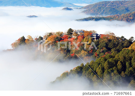 山城在天空4700 山城在天空4700 71697661