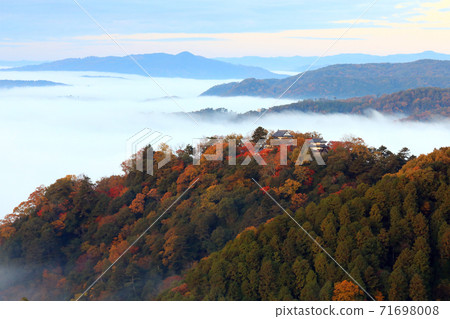 山城在天空4558 山城在天空4558 71698008