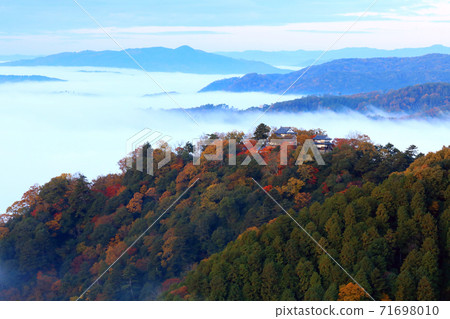 天空中的山城4651 71698010