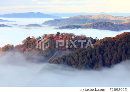 山城在天空4588 山城在天空4588 71698025