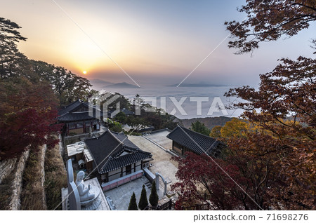 秋天的風景 秋天的風景 71698276