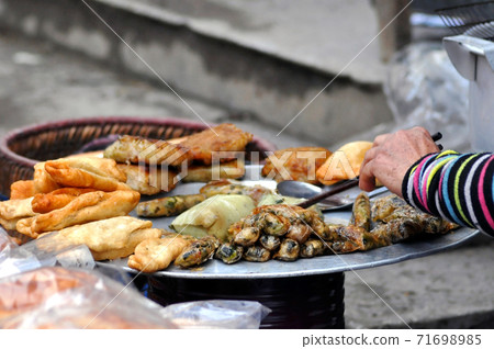 Vietnamese spring rolls Vietnamese spring rolls 71698985