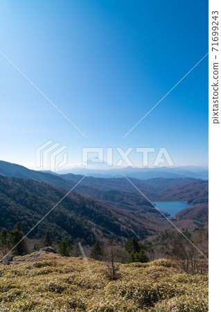 Mt. Fuji seen from the mountain trail from Daibosatsu Pass to Raiiwa (Daibosatsu Ridge) 71699243