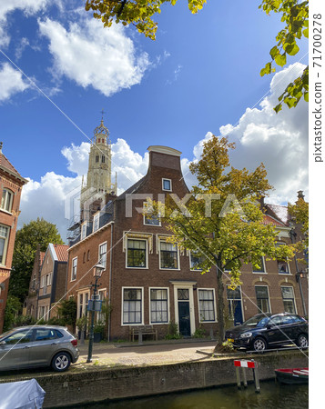 On the canals of Haarlem On the canals of Haarlem 71700278