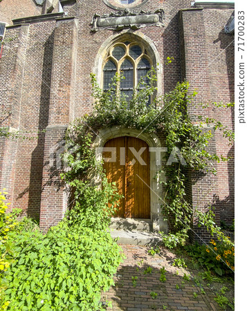 Back-door of a church in Haarlem Back-door of a church in Haarlem 71700283