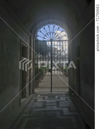 Entrance gate to garden 71700661