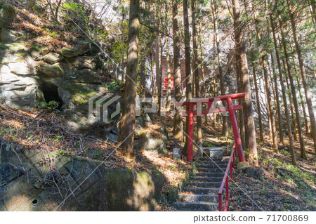 Torii near Komochi Shrine (Shibukawa City, Gunma Prefecture) 71700869