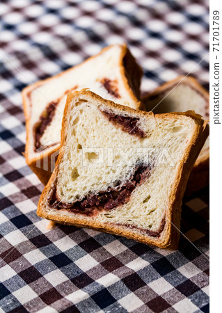 Animal Bread Animal Bread 71701789
