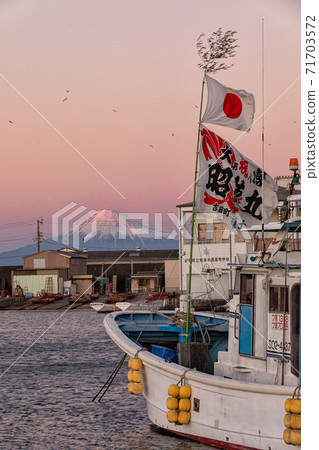Yaizu Port at the end of the year Yaizu Port at the end of the year 71703572