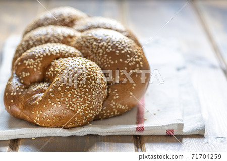Traditional Jewish sweet Challah bread for Shabbat 71704259