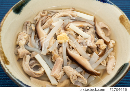 沖繩菜內容湯 71704656