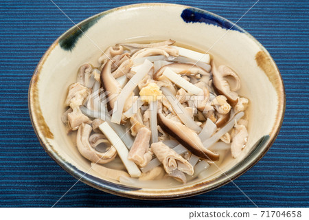 Okinawan cuisine contents soup 71704658