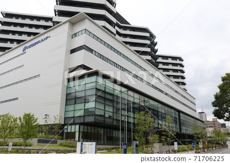 Osaka International Cancer Center Osaka International Cancer Center 71706225