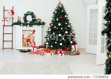 Christmas home fireplace Christmas tree christmas tree New Year presents 71706650