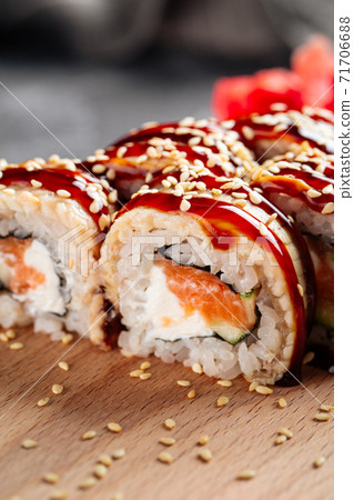 American canada sushi rolls with unagi and salmon 71706688