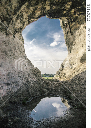 Limestone rocks Okiennik Wielki on Jura Krakowsko-Czestochowska, Silesia, Poland  71707118