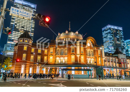Tokyo cityscape of Japan View of Tokyo Station Marunouchi North Exit and red brick station building (Corona green light? Red light?) = November 19 71708260