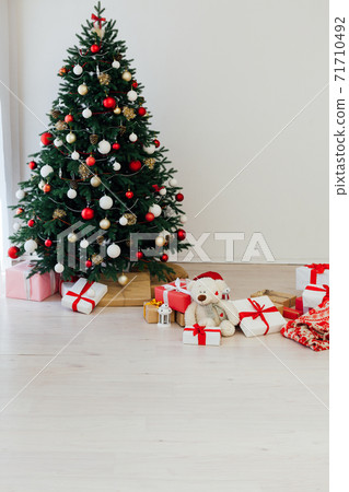 New Year's Eve Christmas interior home decor red Christmas tree pine gifts 71710492
