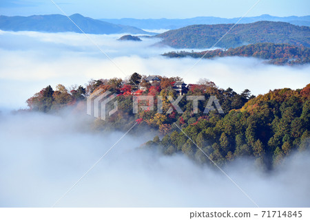 山城在天空6730 71714845
