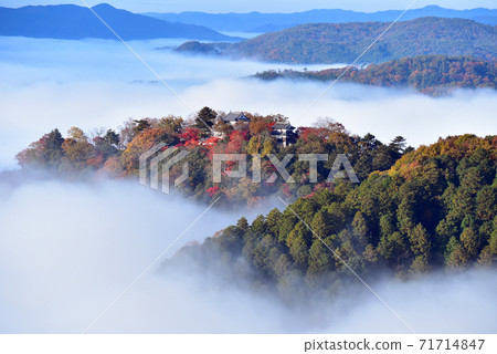 天上的山城6674 天上的山城6674 71714847
