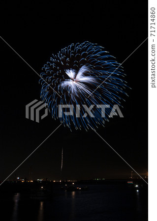 煙花圖像素材 71714860