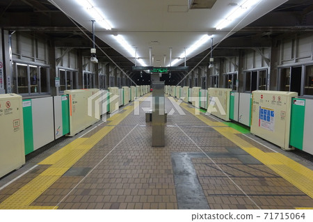 Sapporo Municipal Subway Namboku Line Minami-Hiragishi Station 71715064