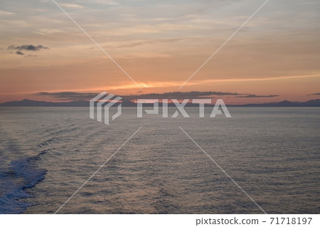 Scenery of the setting sun over Hokkaido seen on the Tsugaru Strait @ Hokkaido 71718197