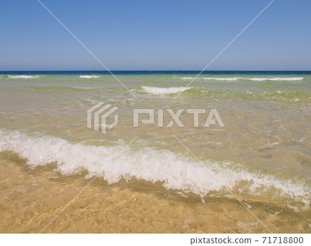 Superb beach on Moreton Island 71718800
