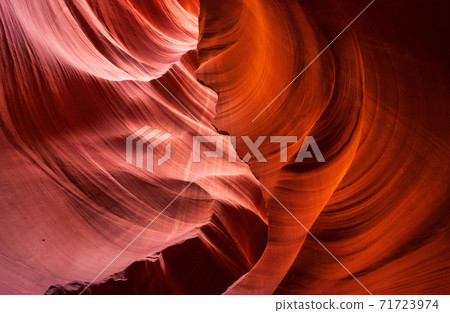 Upper Antelope Canyon, Lake Powell, Arizona, USA 71723974