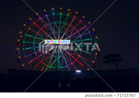 荒川遊樂園的新摩天輪照亮了多彩 荒川遊樂園的新摩天輪照亮了多彩 71725767