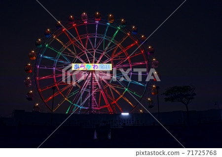 荒川遊樂園的新摩天輪照亮了多彩 荒川遊樂園的新摩天輪照亮了多彩 71725768