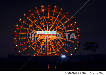 荒川遊樂園的新摩天輪照亮了多彩 荒川遊樂園的新摩天輪照亮了多彩 71725782