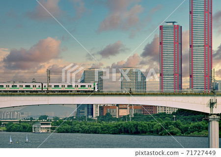 Beautiful public transport Beautiful public transport 71727449