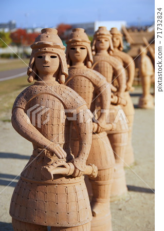 Imashirozuka Kofun Park Haniwa 71732824