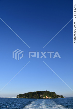 <Kanagawa> Sarushima, an uninhabited island used as a military fortress during the war 71733292