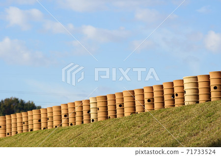 今塚古峰公園圓柱墓行 照片素材 圖片 圖庫