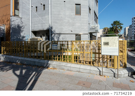 中央區築地的大門廢墟橋的主要支柱 中央區築地的大門廢墟橋的主要支柱 71734219