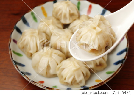 Xiaolongbao Xiaolongbao 71735485