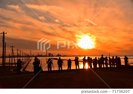 Worship the sunset Worship the sunset 71736207