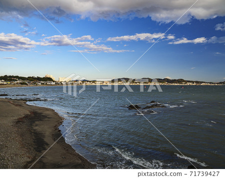 Winter on the Miura coast in Miura City, Kanagawa Prefecture, which borders Tokyo Bay and Uraga Suido 71739427