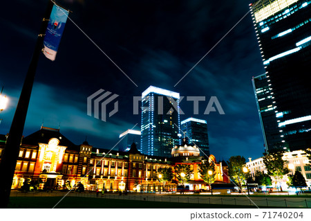 Tokyo Station Marunouchi Exit and surrounding skyscrapers at night Tokyo Station Marunouchi Exit and surrounding skyscrapers at night 71740204