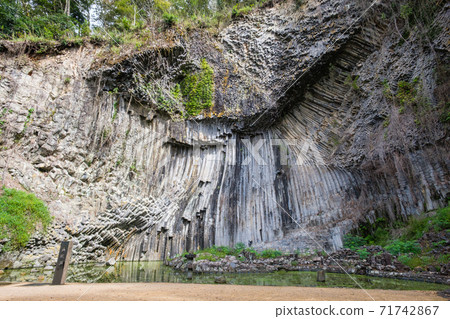 玄武洞：青龍洞 71742867