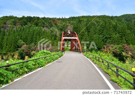 Scenery of each station and its surroundings from Tadami Station on the Tadami Line to Aizu-Kawaguchi Station 71743972