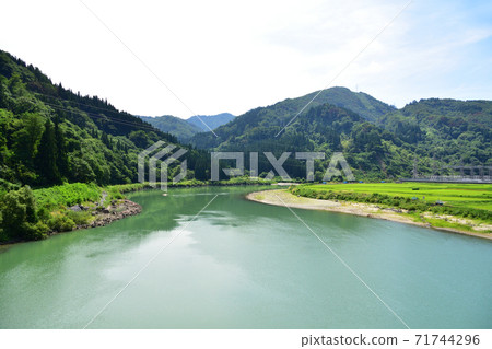 從忠武線忠武站到會津川口站的各站及其周邊的風景 71744296